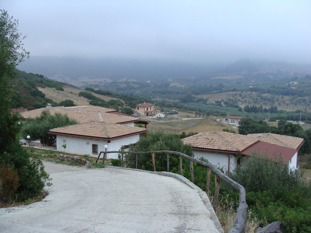 Affittacamere Valverde Di Naitana Rita 阿尔盖罗 外观 照片